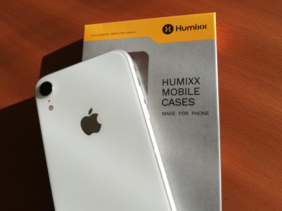 HumixxのiPhone XR用ケース