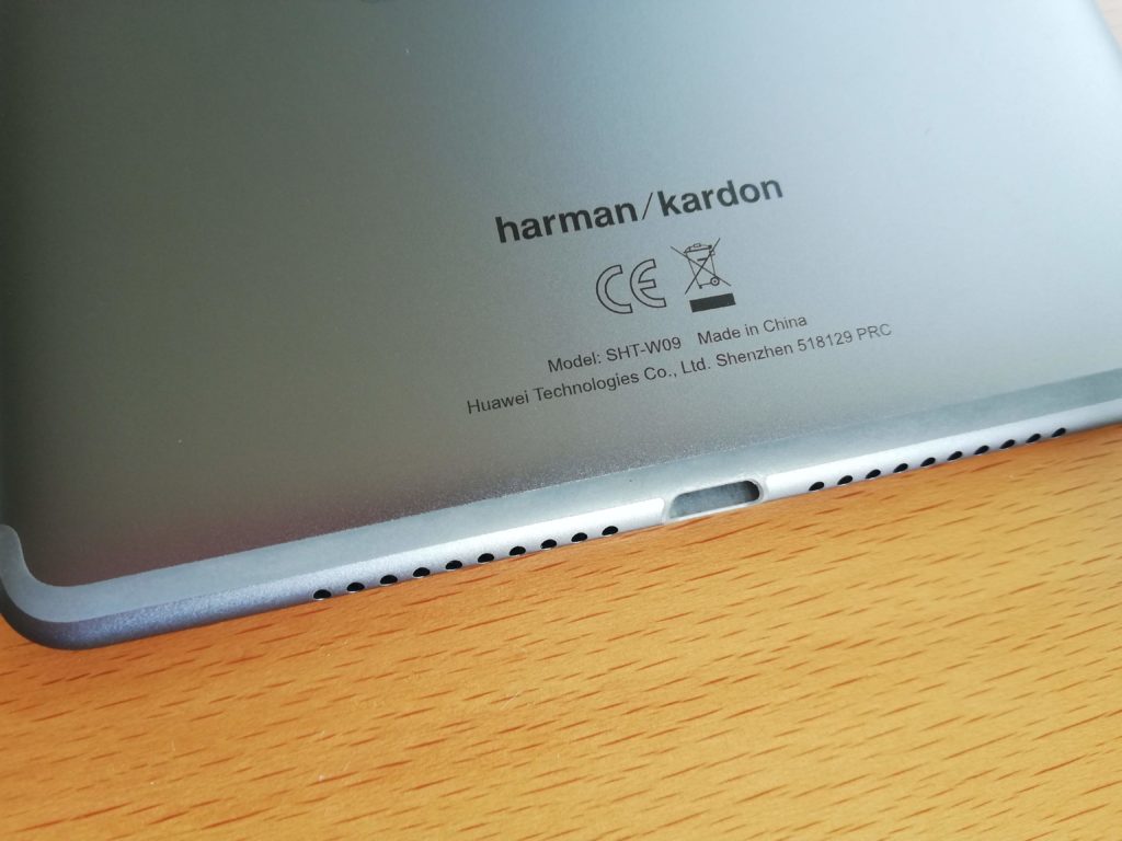 MediaPad M5はハーマン社の音響チューニング