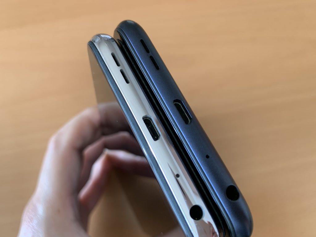Zenfone Pro M1とPro M2の下側側面はほぼ同じ！