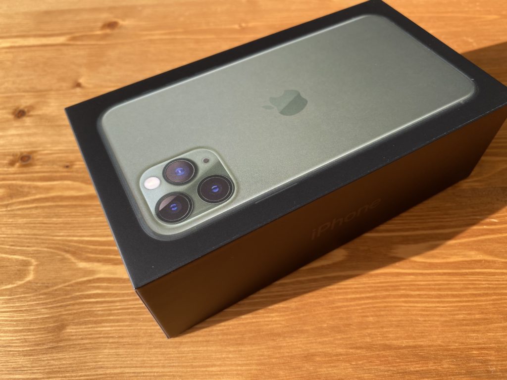 iPhone 11 Proの外箱