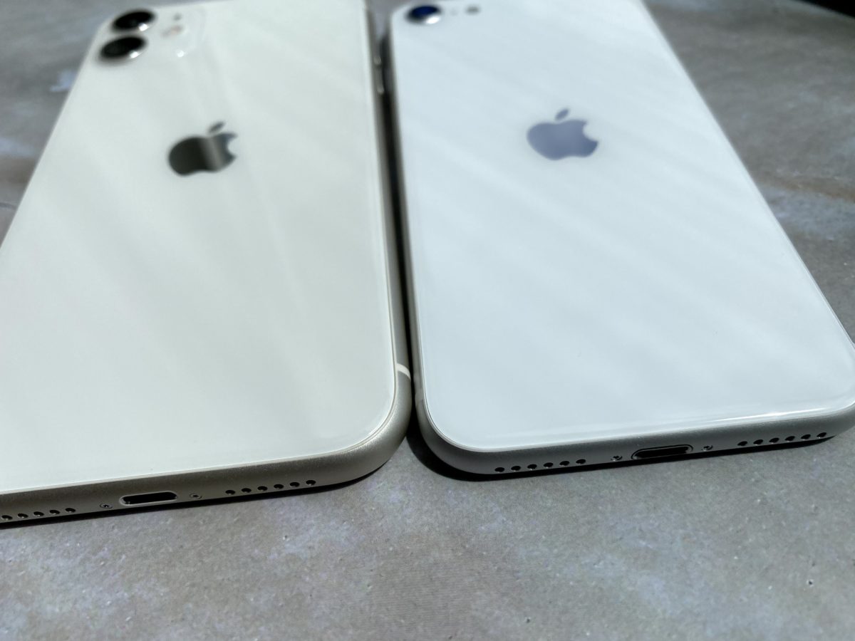 iPhone SE 2の色選び！ホワイト白があれっ？11やXRと比較してわかったこと。 | いろんなこと。