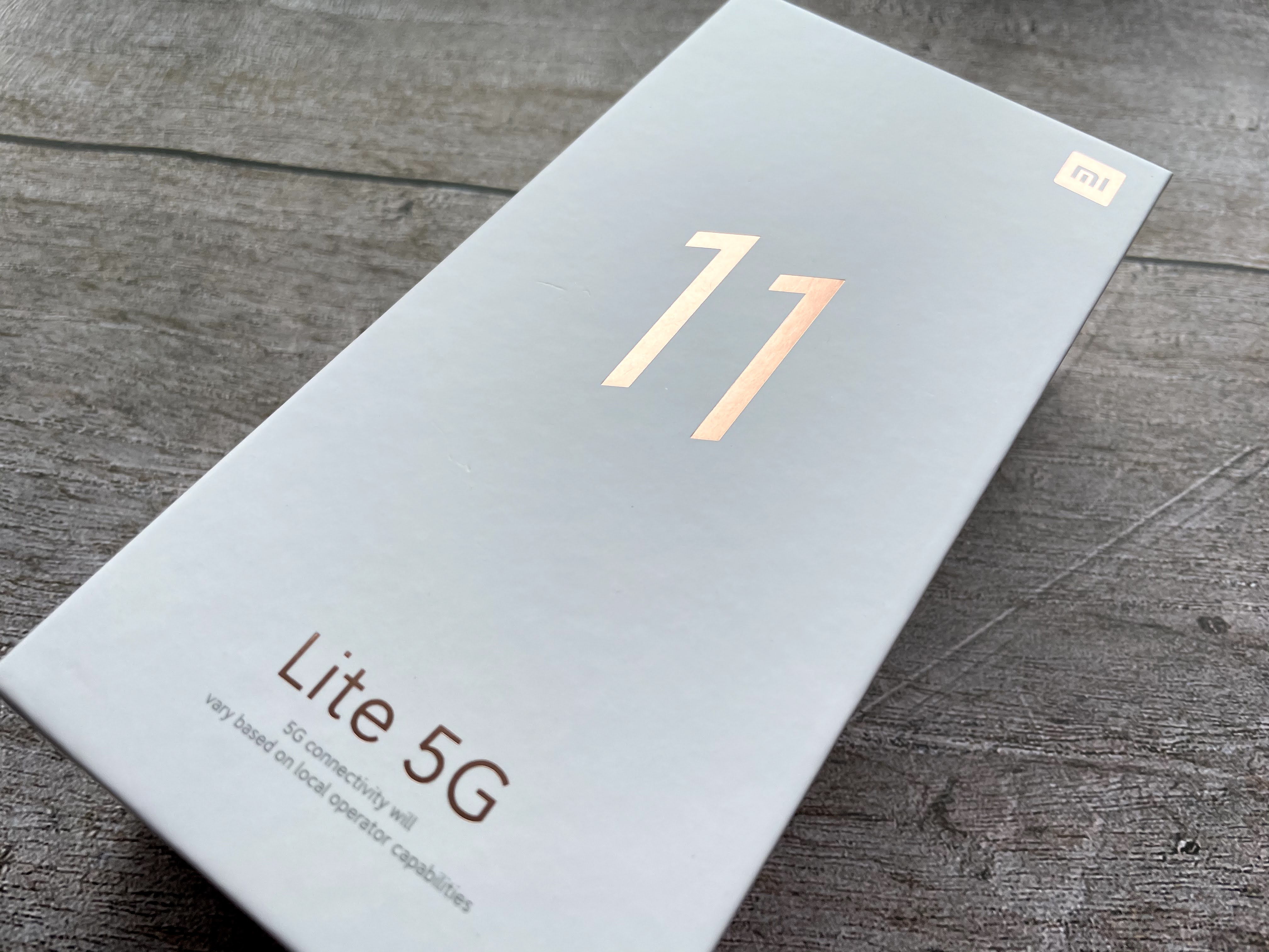 Xiaomi Mi11 Lite 5G国内版レビュー！手堅いスマホだけど気になっ 